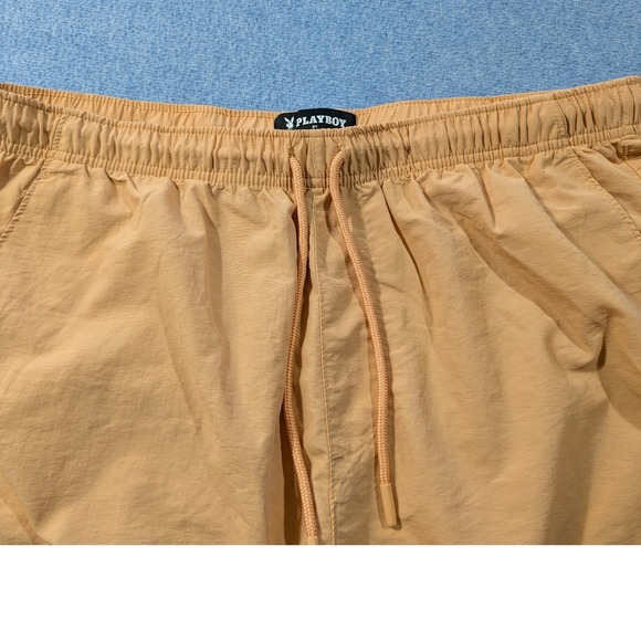 Playboy by PacSun Mens Nylon Shorts Peach Tan Bunny Logo Size L 6 Inch Inseam - Picture 4 of 9